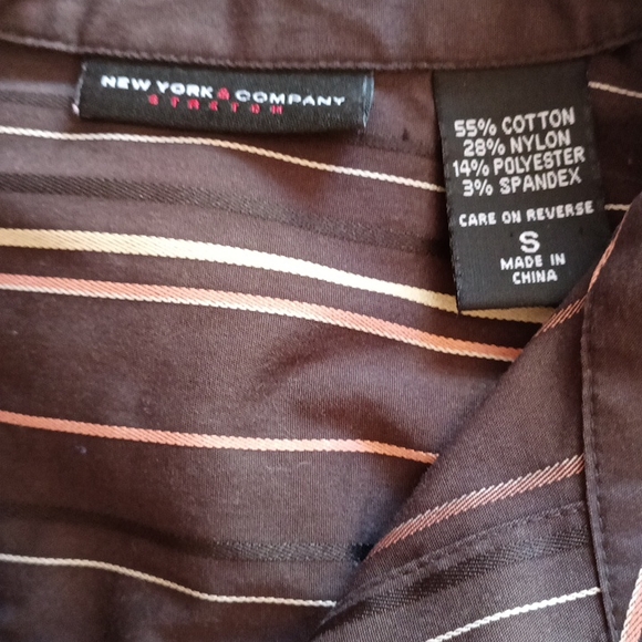New York & Company. Pretty blouse with stripes stretch. Casual dress shirt. - Picture 2 of 2